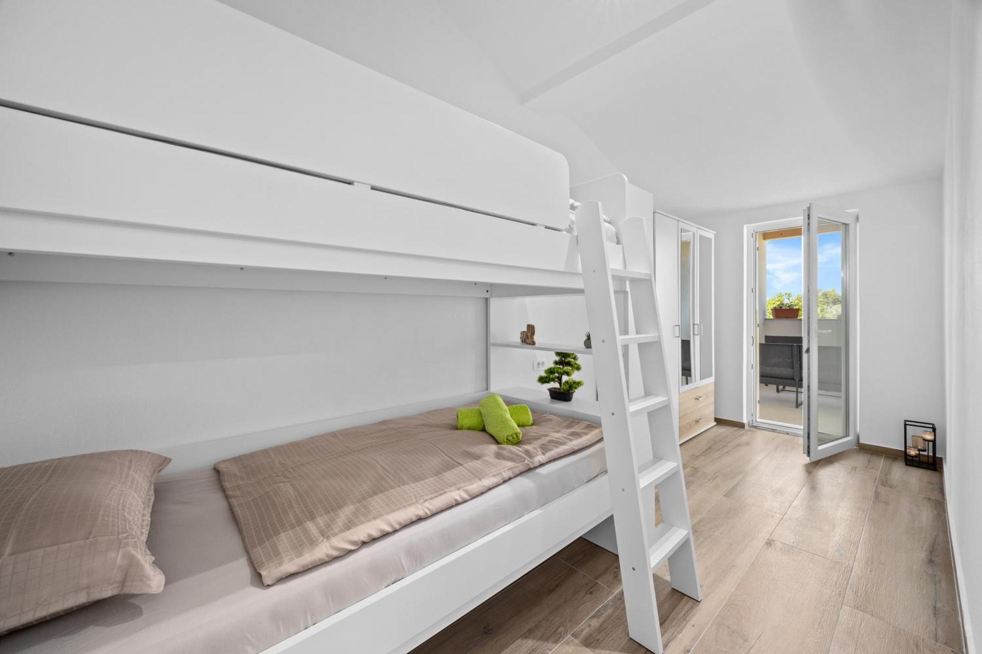 Apartment Nenad - Amazing Sea View ! Only 500 Meters From The Beach ! Fažana Exterior foto